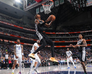 «Πάρτι» του Γουεμπανιαμά κόντρα στους Μάβερικς - Όλα τα αποτελέσματα του NBA