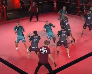 Αδιανόητες εικόνες - Χούλιγκαν συναντήθηκαν για να παίξουν ξύλο σε ρινγκ 5Χ5 (video)