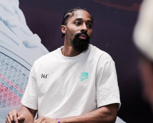 Σε προχωρημένες διαπραγματεύσεις με τον Ντίνγουιντι η Μπάγερν, σύμφωνα με τον Ουρμπόνας