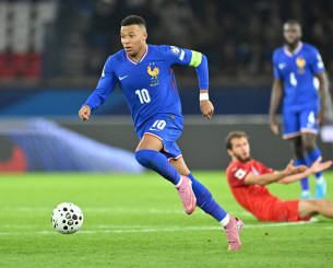 Έντονη ανησυχία στη Ρεάλ: Αποχώρησε τραυματίας ο Εμπαπέ στο παιχνίδι της Γαλλίας με το Αζερμπαϊτζάν