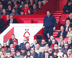 O Μαρινάκης έφυγε από το γήπεδο στο 66ο λεπτό και απέλυσε τον Ποστέκογλου 45 λεπτά αργότερα!