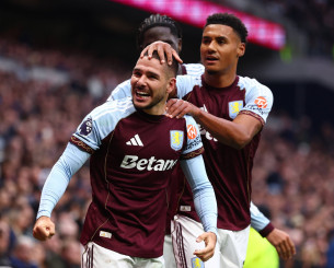 Η Άστον Βίλα πανηγύρισε μεγάλο διπλό με ανατροπή κόντρα στην Τότεναμ