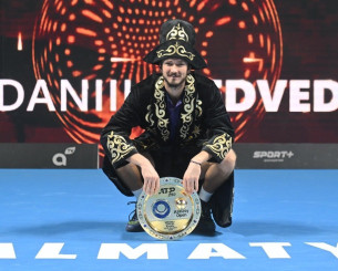 Ο Μεντβέντεφ κατέκτησε τίτλο έπειτα από 882 ημέρες!