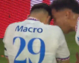 Ανατριχιαστική στιγμή: Σκόραρε και ξέσπασε ο γιος του Ρούσο λίγες ώρες μετά την κηδεία του πατέρα του (video)