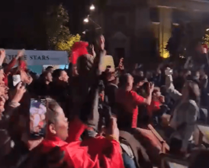 Ξέφρενοι πανηγυρισμοί στα Τίρανα για το γκολ της Αλβανίας στη Σερβία (video)