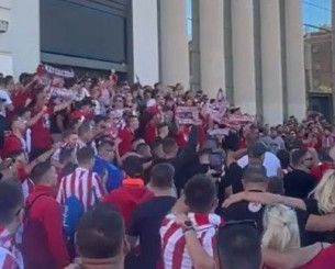 Αποθέωση της Marca στον κόσμο του Ολυμπιακού: «Απόβαση στο Μονζουίκ»