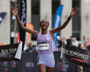 Μαραθωνοδρόμοι στο Τορόντο έτρεξαν... ημιμαραθώνιο λόγω λανθασμένης στροφής