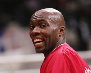 Πρώην παίκτης του Ολυμπιακού έτοιμος να αναλάβει την εθνική Βοσνίας: «Πληρώστε μου ξενοδοχείο και έρχομαι!»