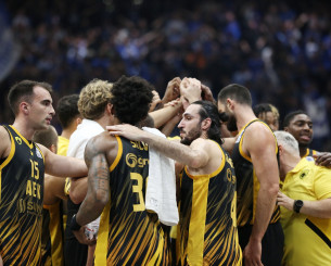 Παρών στο παιχνίδι με τον Ηρακλή και ο πρόεδρος της Sunel - Έδωσε συγχαρητήρια στην ΑΕΚ