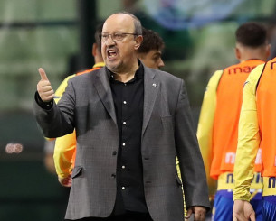 Μπενίτεθ: «Χαρούμενος για την νίκη - Τρέξαμε πολύ, η ισχυρή άμυνα θα βοηθήσει και στην καλή επίθεση»