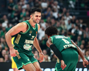 Ο καταπληκτικός Γιουρτσεβέν κυριάρχησε στο T-Center και «πάτησε» τους ψηλούς της Μακάμπι