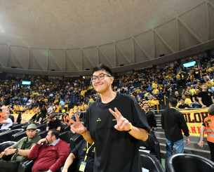 Στο Παλέ ο Σιάο για το ντέρμπι ανάμεσα σε Άρη και ΠΑΟΚ - Χειροκρότημα από τον κόσμο (video)