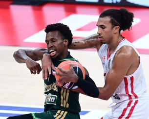 Πρόστιμο στον Ολυμπιακό από τον ΕΣΑΚΕ για συνθήματα στο παιχνίδι με τον Παναθηναϊκό