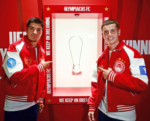 Μουζακίτης: «Η μεγαλύτερη επιτυχία της ζωής μου να είμαι στον Ολυμπιακό»