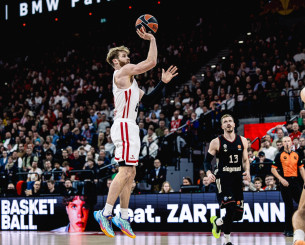 Παιχνίδι με τα τρίποντα στο ΣΕΦ και τον… μπαλαντέρ του Σπανούλη!