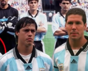 «Άναβα τσιγάρο και του φυσούσα τον καπνό στο πρόσωπο» - Σιμεόνε και Αλμέιδα, έξι χρόνια μαζί σε ένα δωμάτιο