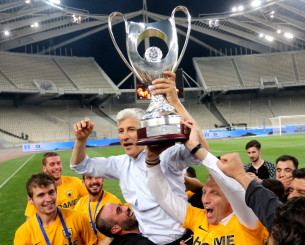 To συγκινητικό αφιέρωμα της ΑΕΚ στον Στέλιο Μανωλά - «Μια ζωή, μόνο ΑΕΚ» (video)