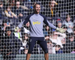 Κατέκτησε το Europa League, τα παράτησε και έγινε σκηνοθέτης και φωτογράφος