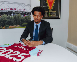 Ο Ράγιαν Ογεμπάντε συμπεριλήφθηκε για πρώτη φορά στην αποστολή της εθνικής Νέων