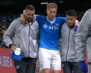 Ο Ντε Μπρόινε τραυματίστηκε στην εκτέλεση πέναλτι - Ευστόχησε και μετά αποχώρησε υποβασταζόμενος (video)