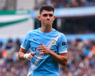 Φοβερό σκηνικό: Ο Φόντεν έβγαλε σέλφι με οπαδό της Σίτι μετά από γκολ του