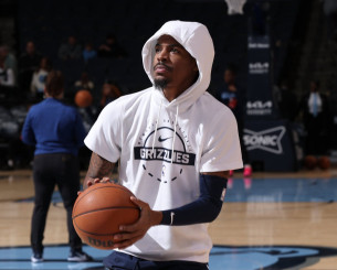 Οι Γκρίζλις έτοιμοι να δεχθούν προσφορές για τον Τζα Μοράντ