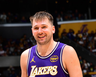 O Ντόντσιτς οδήγησε τους Λέικερς κόντρα στους Σπερς, πρώτη ήττα για τους Θάντερ