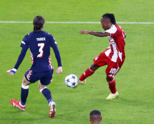 Με βολίδα του Μαρτίνς το 1-0 του Ολυμπιακού (video)