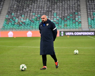 «Ο προπονητής της Ραντνίτσκι κατέρρευσε μετά από τροφική δηλητηρίαση από ψάρι»