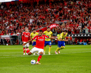 «Καυτός» Παυλίδης με δυο γκολ σε 13 λεπτά κόντρα στην Αρούκα (video)