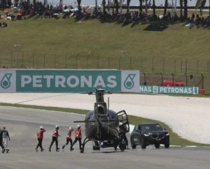 Τρομακτικό ατύχημα στο Moto 3: Οι αναβάτες διακομίστηκαν με ελικόπτερο στο νοσοκομείο (video)