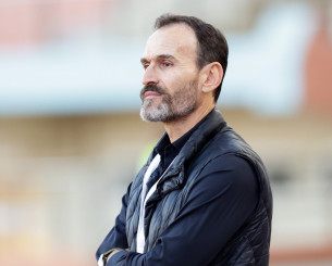 Στην πόρτα της εξόδου από τον ΟΦΗ και ο Νίκος Νταμπίζας