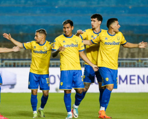 Ο Παναιτωλικός έκανε σεφτέ στο Κύπελλο Ελλάδας, κέρδισε εύκολα την Ελλάς Σύρου