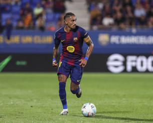 H Μπαρτσελόνα χρωστάει πάνω από 40 εκατ. ευρώ στη Λιντς για τη μεταγραφή του Ραφίνια