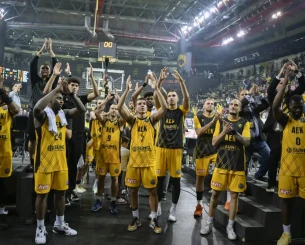 H 12άδα της ΑΕΚ απέναντι στη Λεβίτσε