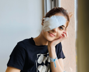 Συγκλονίζει η Δώρα Γκουντούρα με πρόβλημα υγείας που αντιμετωπίζει στο μάτι