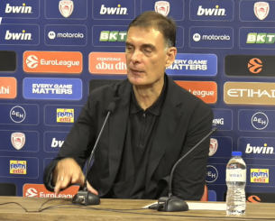 Μπαρτζώκας: «Διαβάζω ξαφνικά άρθρα αμφιβολίας για τον Μπαρτζώκα ενώ είναι ακόμα Οκτώβριος»