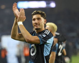 Το γκολ του Τριάντη δεν ήταν αρκετό για την Μινεσότα - Ηττήθηκε και θα τα δώσει όλα στο Game 3 (video)