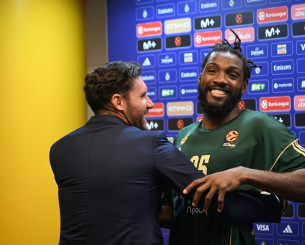 «Θερμή» αγκαλιά Ρούντι Φερνάντεθ - Φαρίντ στη Μαδρίτη