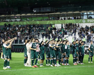 Η αγωνία του Μπενίτεθ, οι πανηγυρισμοί στα γκολ και το ξέσπασμα στο τέλος - Η παρακάμερα του ντέρμπι