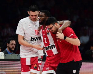 Ασύλληπτη ατυχία για τον Έβανς: Μπήκε στη 12άδα λόγω Νιλικίνα και τραυματίστηκε ξανά