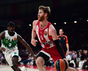 «Φορτσάρει» από την αρχή ο Ολυμπιακός