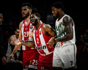 Χειρουργήθηκε στις ΗΠΑ ο Έβανς