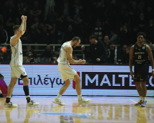 Το μαγικό play στο τέλος και οι βολές του Μουρ έστειλαν τον ΠΑΟΚ στους 16 του FEC! (video)