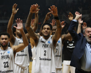 Με ήρωα Μουρ ο ΠΑΟΚ πήρε τη νίκη-πρωτιά στο θρίλερ με την Μπράουνσβαϊγκ