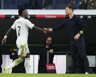 Στα... μαχαίρια η Ρεάλ Μαδρίτης πριν τον Ολυμπιακό - Όλα όσα έχουν συμβεί με τον Τσάμπι Αλόνσο και τα... στρατόπεδα