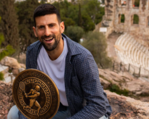 Βίντεο - έπος με τον Τζόκοβιτς να τρέχει για να προλάβει ανοιχτή την Ακρόπολη