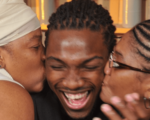 Η οικογενειακή ιστορία του Φαρίντ - Eίχε δύο μαμάδες!