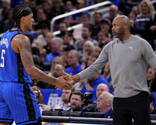 «Σύννεφα» στο Ορλάντο: «Δεν υπάρχει επικοινωνία ανάμεσα σε Μόσλεϊ και Μπανκέρο»