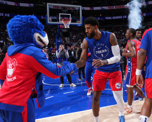 Ήρθε η ώρα του Πολ Τζορτζ: Κάνει ντεμπούτο στη σεζόν με τους Σίξερς κόντρα στην πρώην ομάδα του